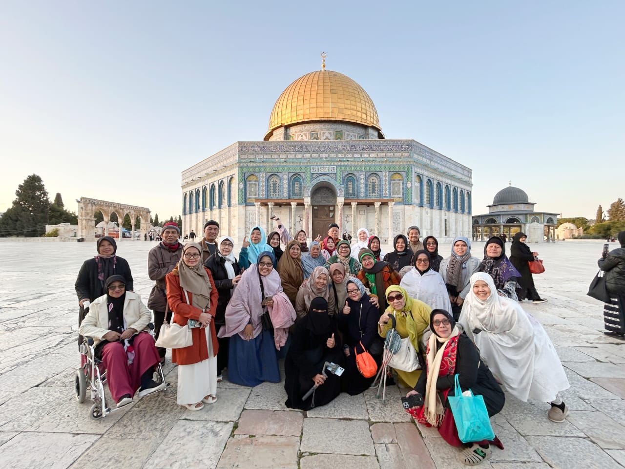 Para Jamaah Ziarah Bumi Para Nabi Masjid Al Aqsa dari Medan